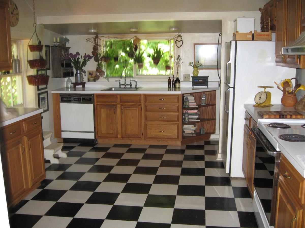 B&B On Seven Acres With Private Bed & Bath Clinton Corners Exteriér fotografie